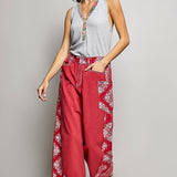 V-neck Floral Trim Tank