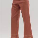 Eyelet Crop Bant in Brick