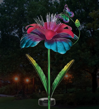 Load image into Gallery viewer, Fantasy Flower Solar Stake
