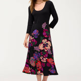 Janie Fav. V-neck Dress- Tajunga